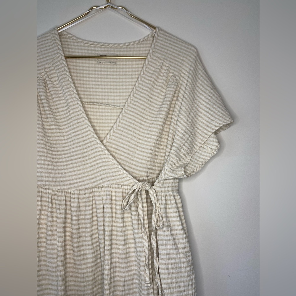 Urban Outfitters front tie dress